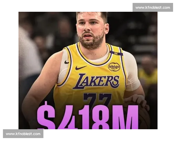 东契奇的假动作:能把防守人晃出 “后遗症” 东契奇的假动作:能把防守人晃出 “后遗症”