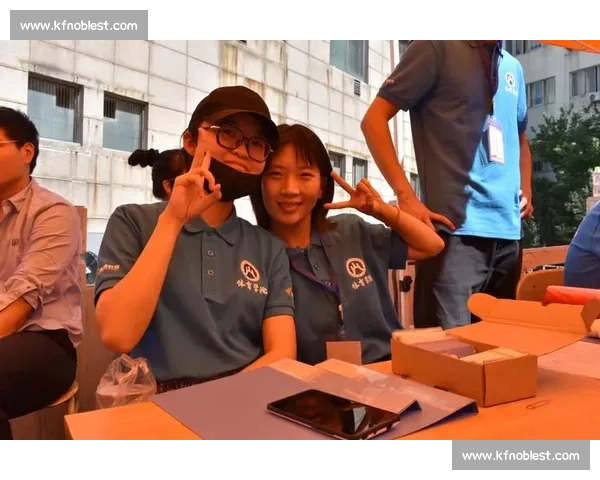 学长体育 VS 大迈体育:四强赛直播激战正酣 学长体育 VS 大迈体育:四强赛直播激战正酣