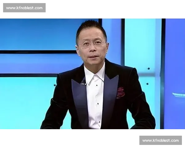 看台观战国安魂,詹俊高呼 “卓越马奎” 看台观战国安魂,詹俊高呼 “卓越马奎”